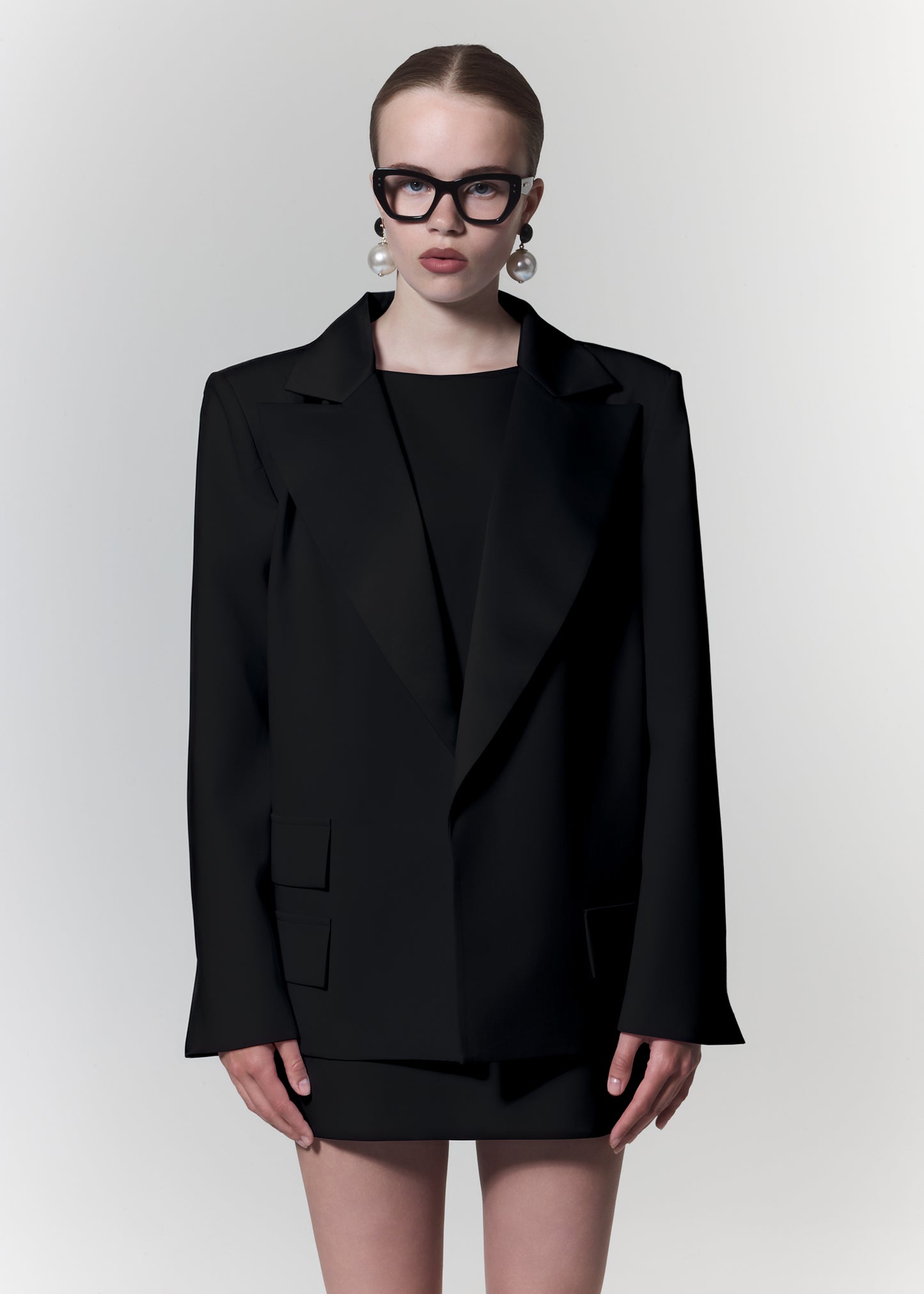 OVERSIZED BLAZER IN BLACK