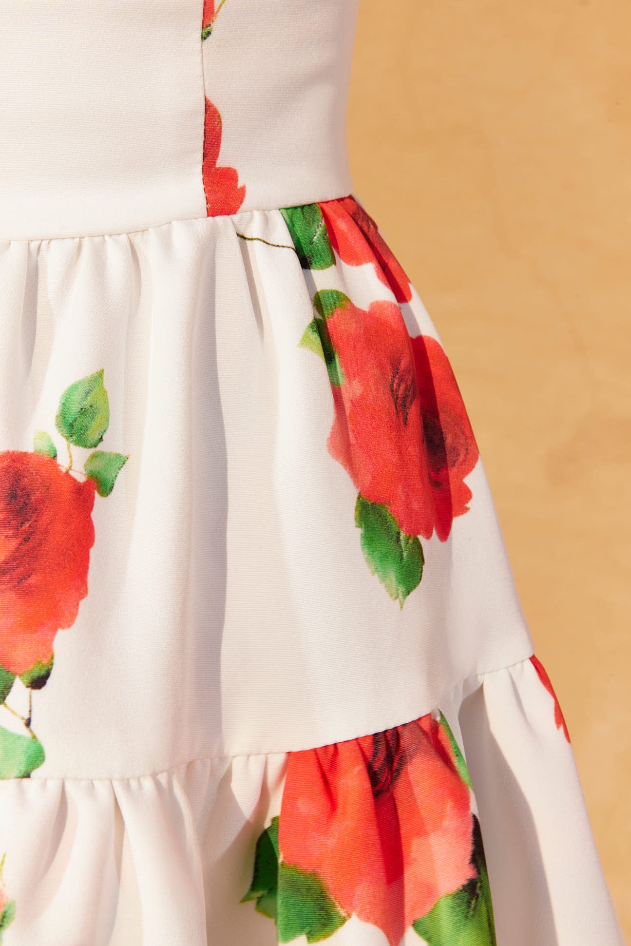 Witte Fit en Flare Rosé Jurk