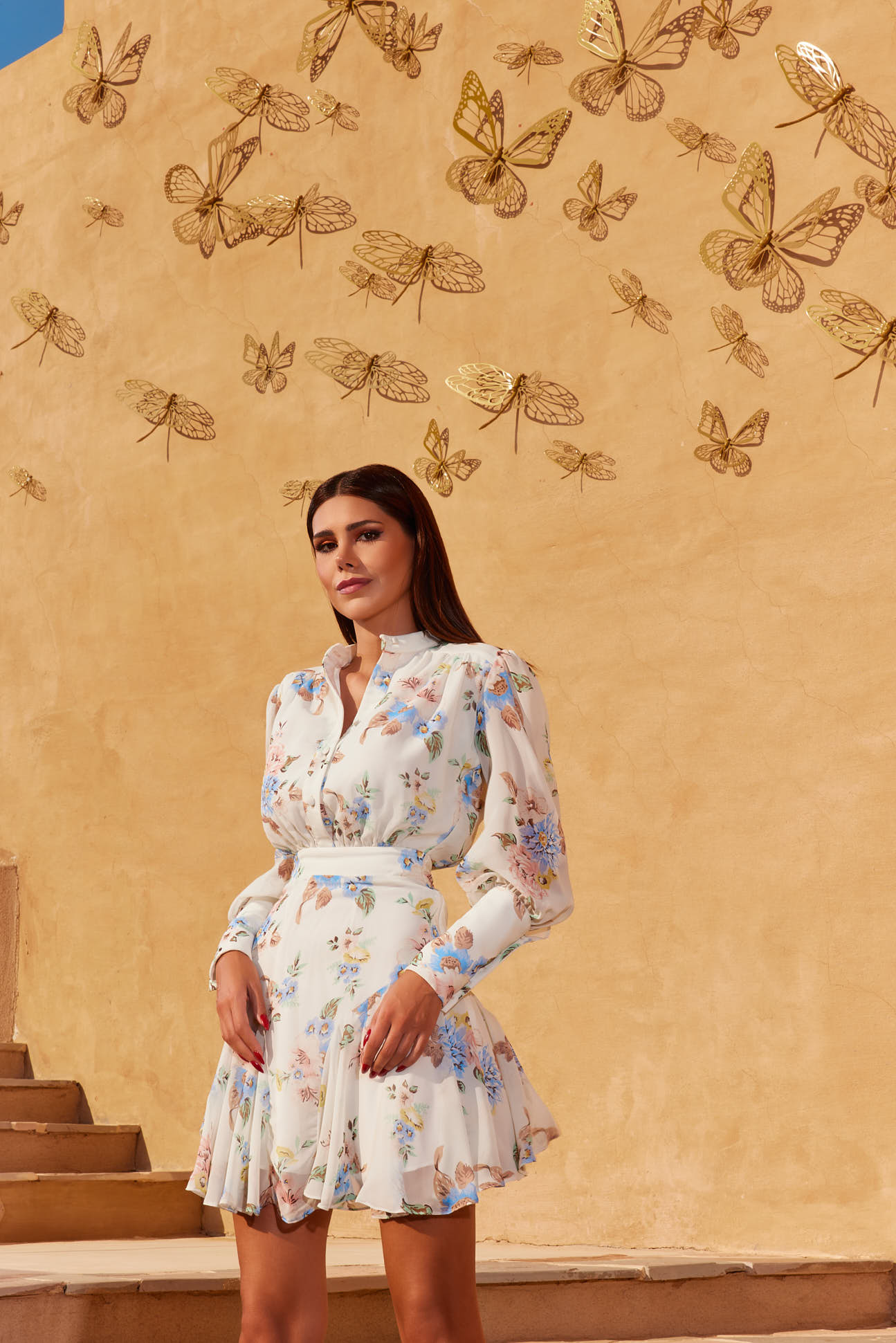 White Floral Chiffon Charm Notched Dress